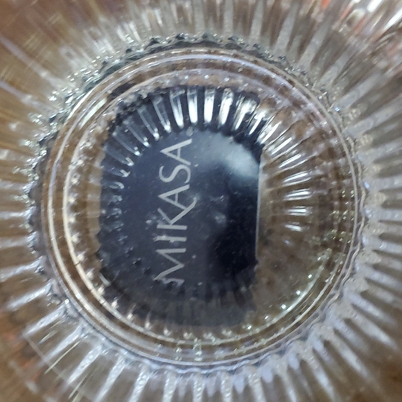 Mikasa Bella Court Ruby Chip and Dip - Picture 5 of 16